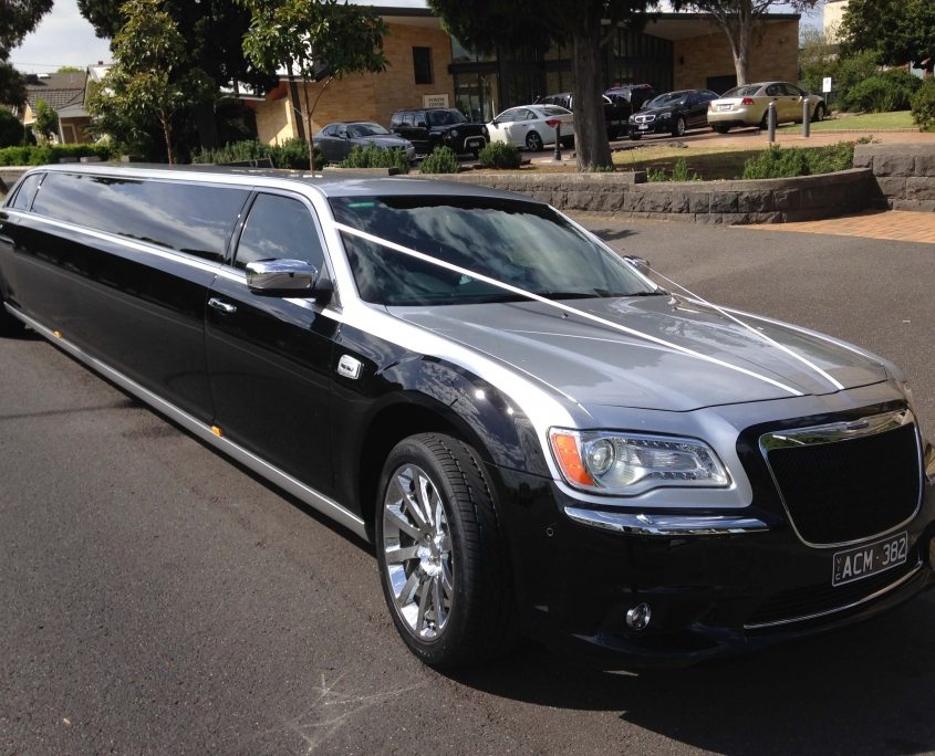 2015 LATEST CHRYSLER LIMOUSINE - Limo Hire Melbourne